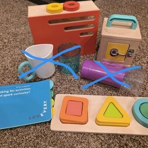 Lovevery The Realist Play Kit - Partial